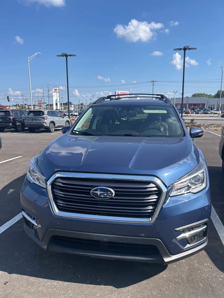 2021 Subaru Ascent Limited photo 3