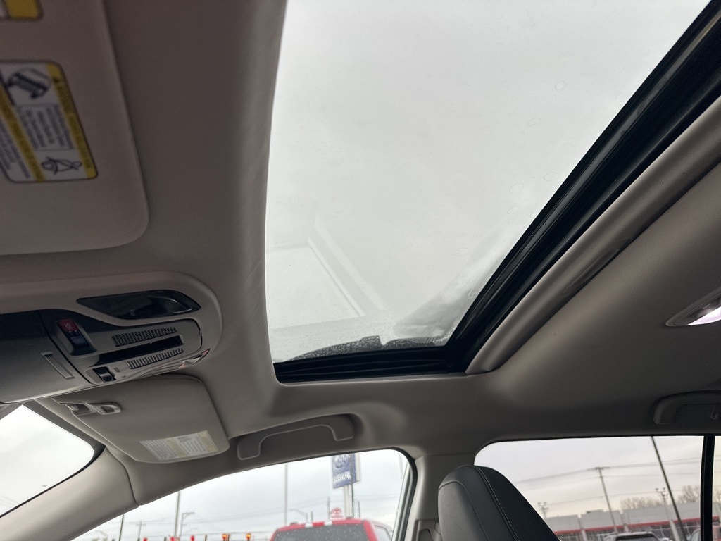 2025 SUBARU OUTBACK - Image 23