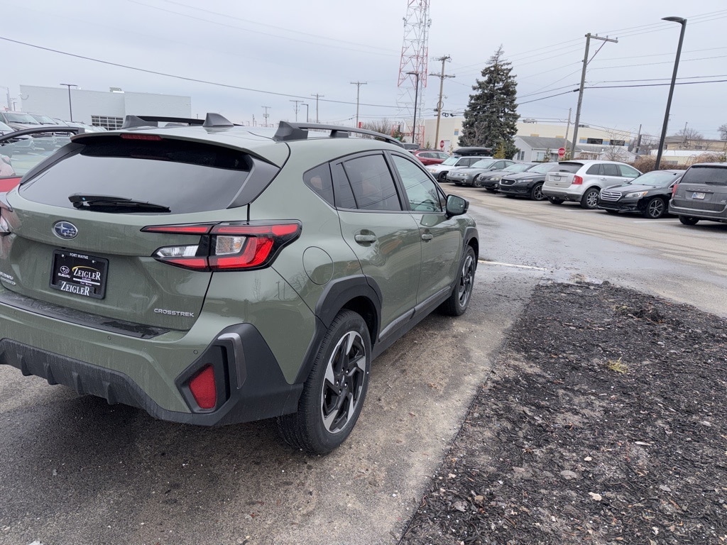 2025 SUBARU CROSSTREK - Image 3