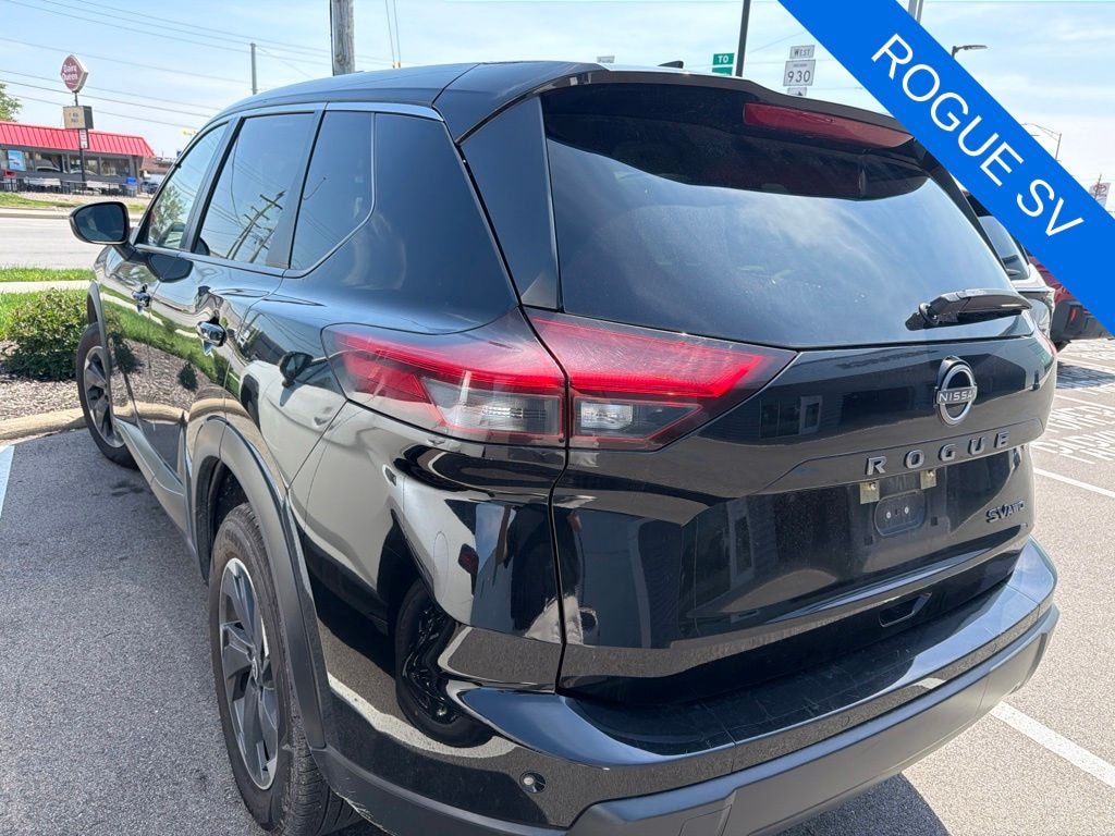Used 2024 Nissan Rogue SV SUV