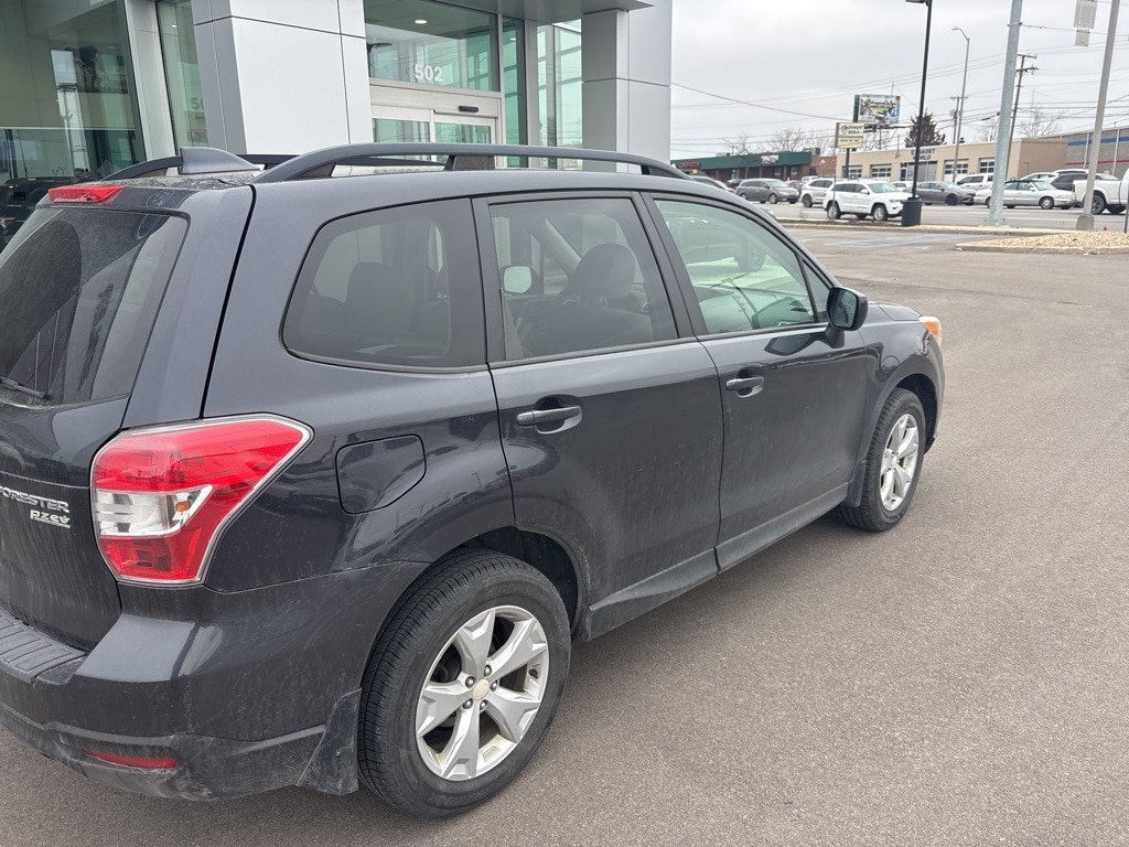2016 SUBARU FORESTER - Image 4