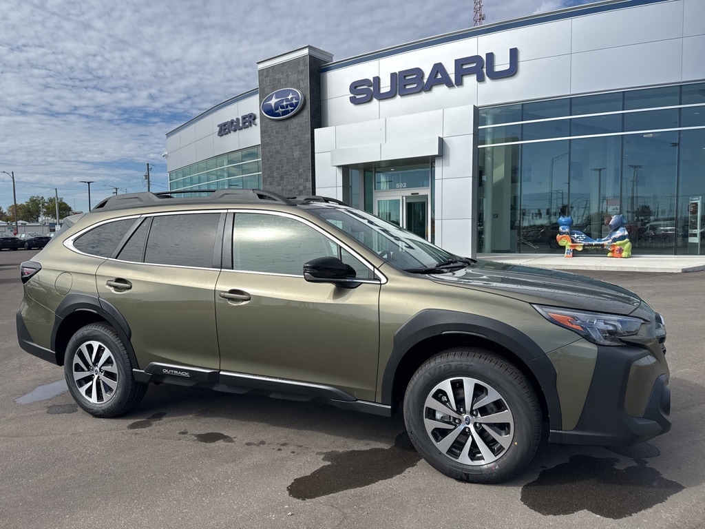 2025 Subaru Outback Premium's photo