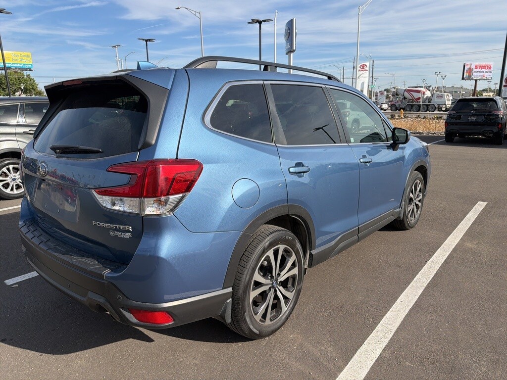 2021 Subaru Forester Limited photo 3