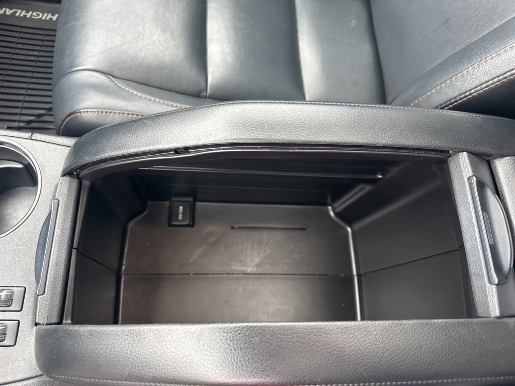 2018 TOYOTA HIGHLANDER - Image 19