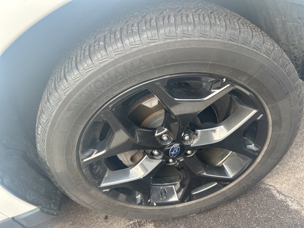 2018 Subaru Forester 2.5i Premium photo 3