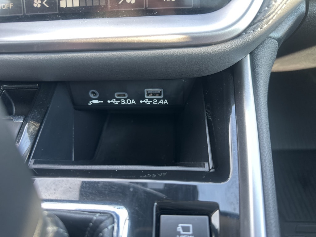 2025 SUBARU OUTBACK - Image 17