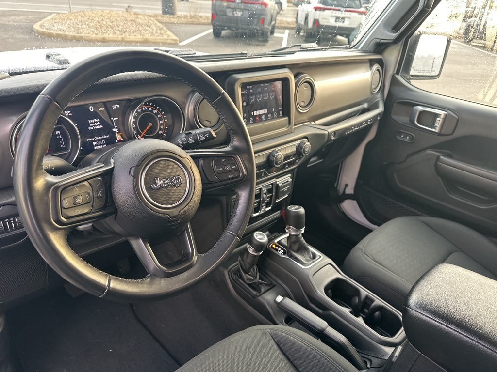 2021 JEEP WRANGLER - Image 14