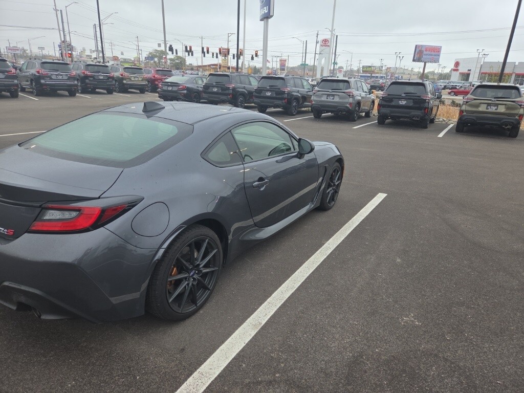 2024 Subaru BRZ tS photo 2