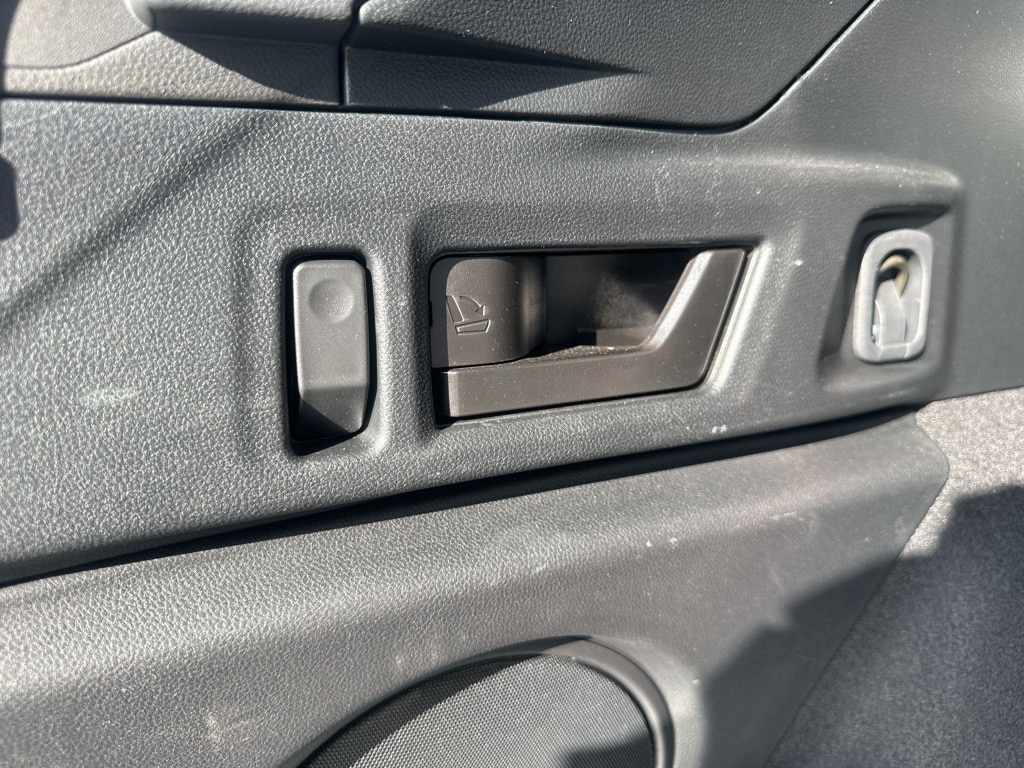 2025 SUBARU OUTBACK - Image 28