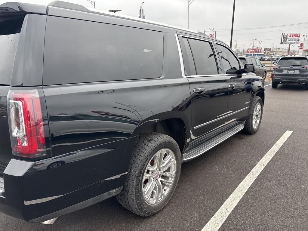2015 GMC YUKON XL - Image 4