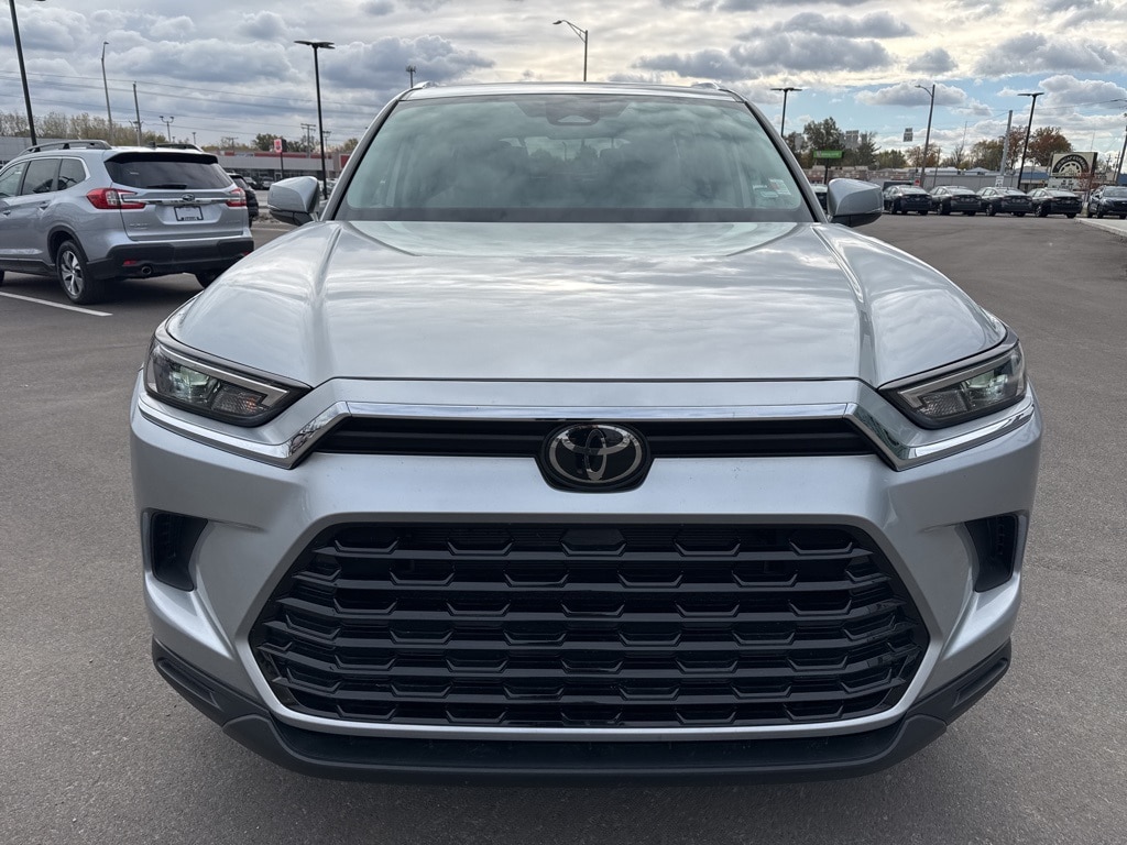 Used 2025 Toyota Grand Highlander XLE SUV