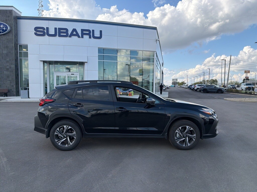 2025 Subaru Crosstrek Premium photo 2