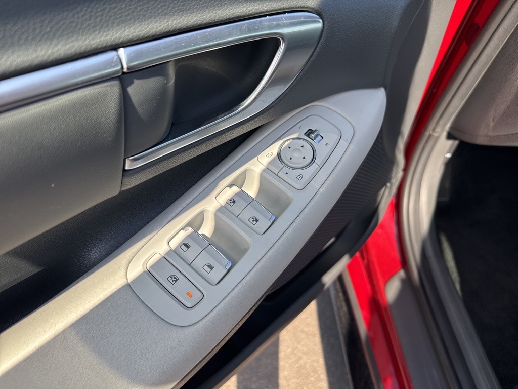 2023 HYUNDAI SONATA - Image 9