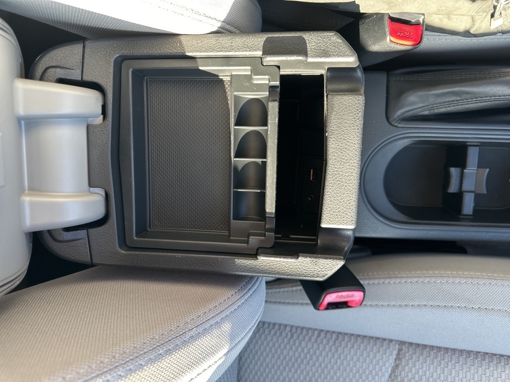 2015 SUBARU FORESTER - Image 20