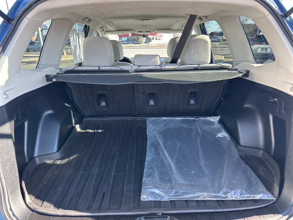 2015 SUBARU FORESTER - Image 29