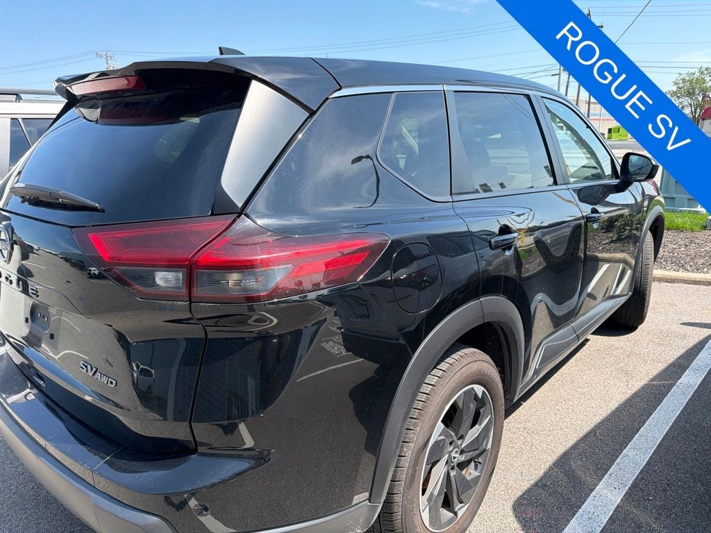 Used 2024 Nissan Rogue SV SUV