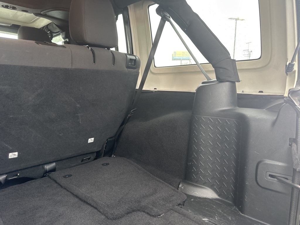 2016 JEEP WRANGLER - Image 28