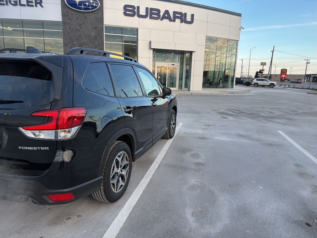 Used 2024 Subaru Forester Premium SUV