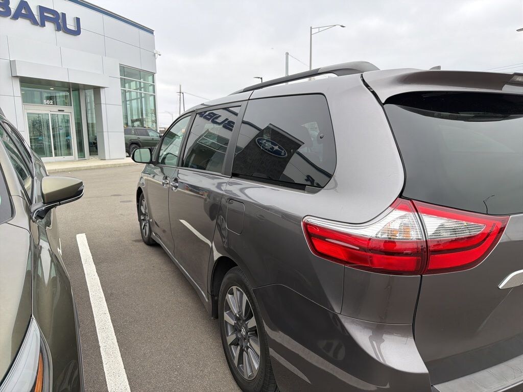 Used 2020 Toyota Sienna Limited Premium Minivan/Van