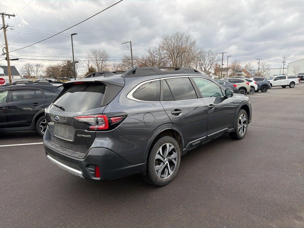 2020 Subaru Outback Limited photo 2