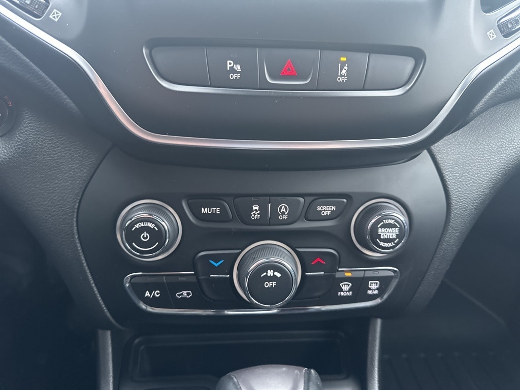 2021 JEEP CHEROKEE - Image 17