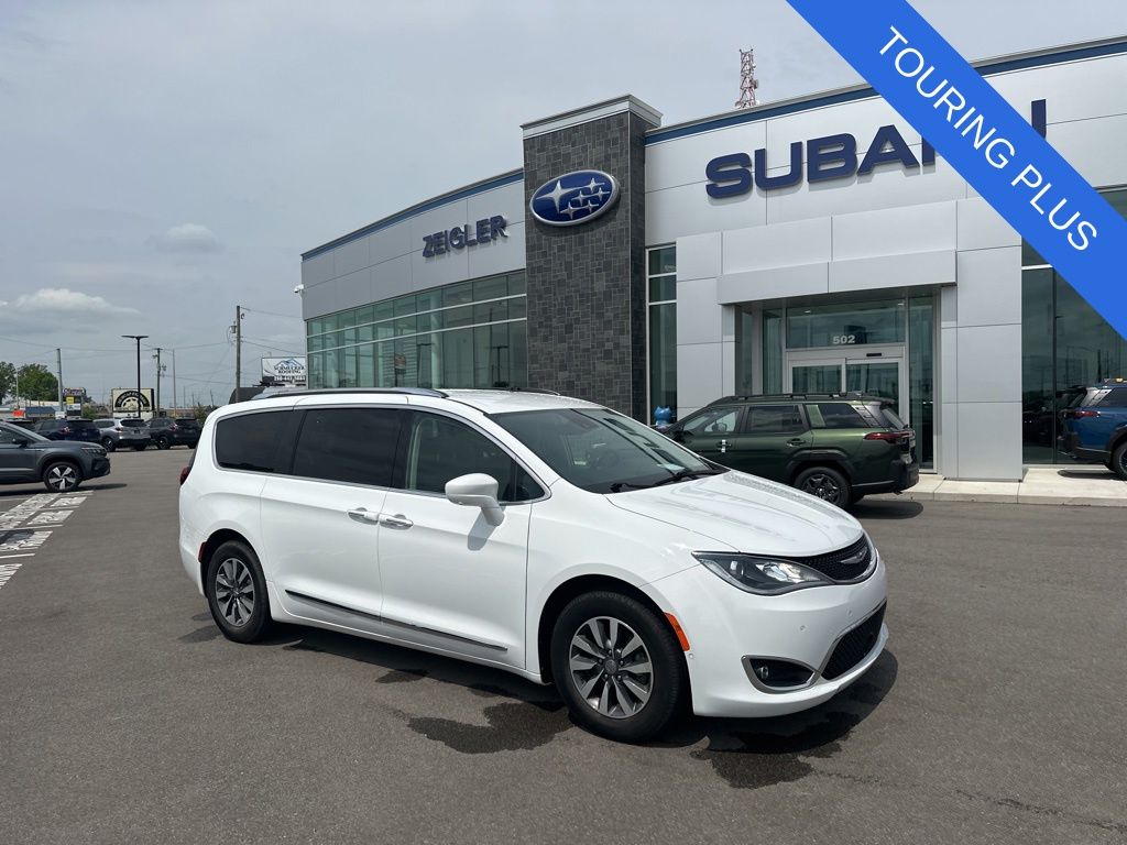 2020 Chrysler Pacifica Touring L Plus's photo