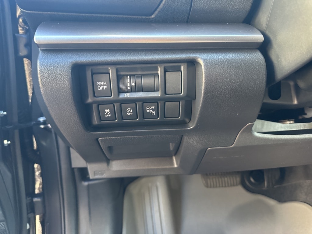 2023 SUBARU CROSSTREK - Image 11