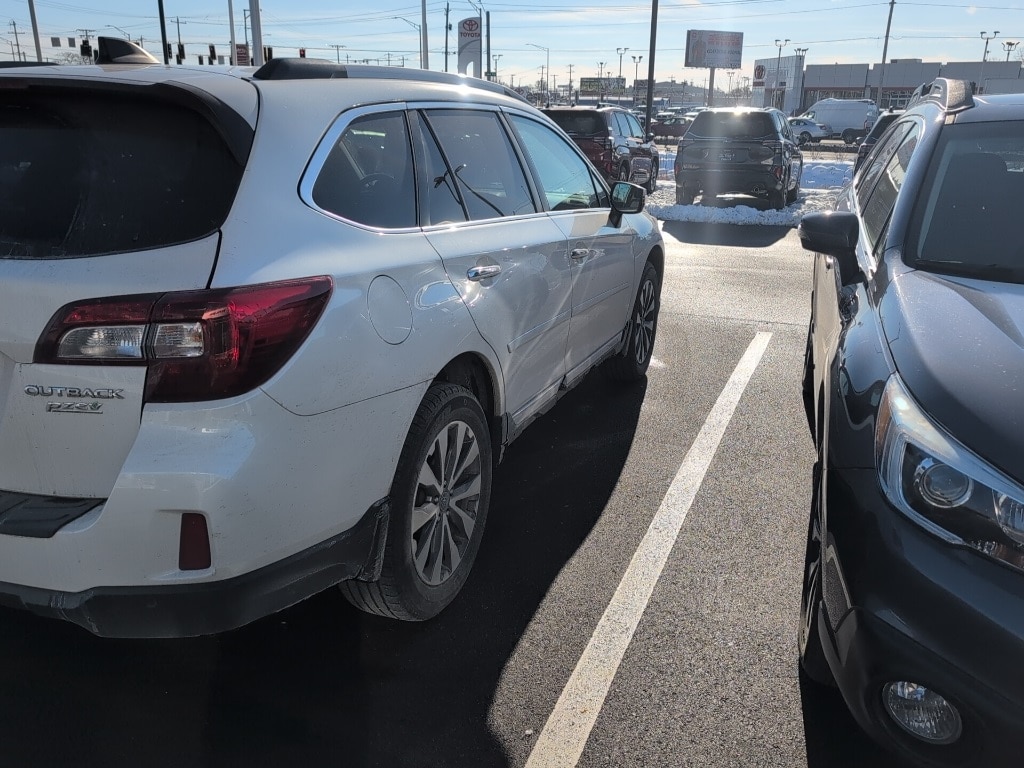 Used 2017 Subaru Outback 2.5i SUV