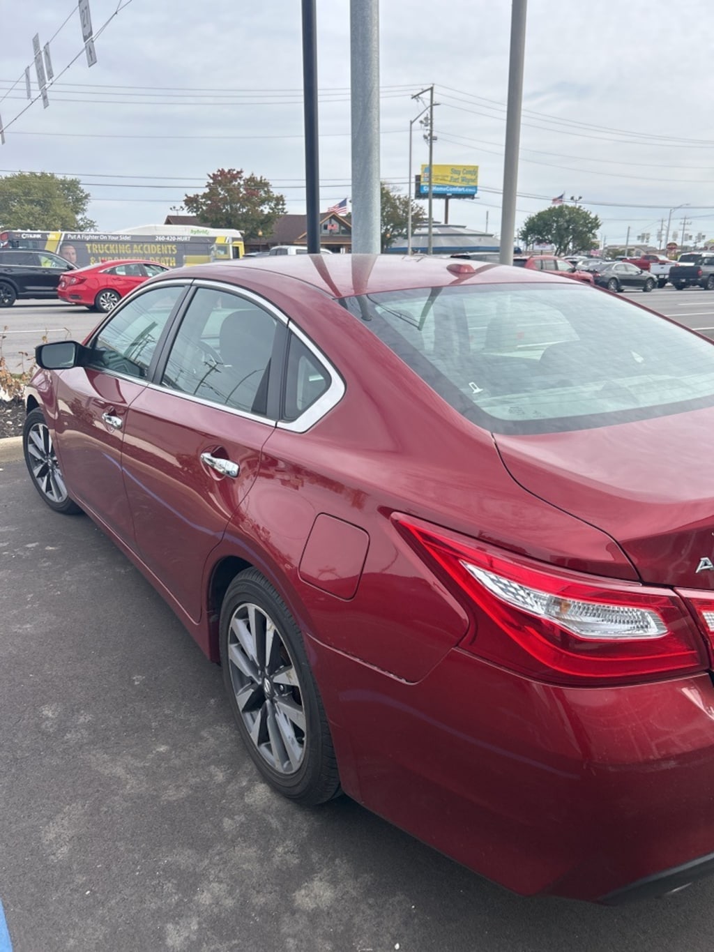 Used 2017 Nissan Altima 2.5 SV Sedan