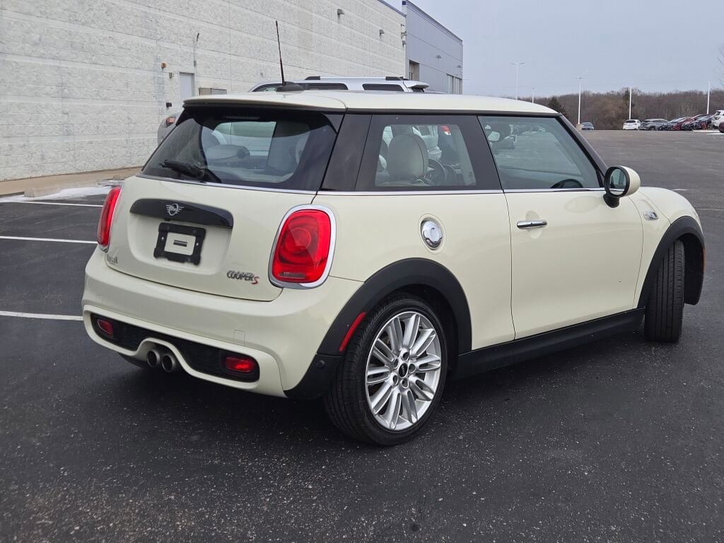 2019 MINI HARDTOP - Image 5