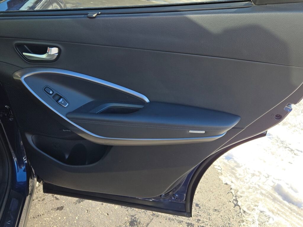 2017 HYUNDAI SANTA FE - Image 8