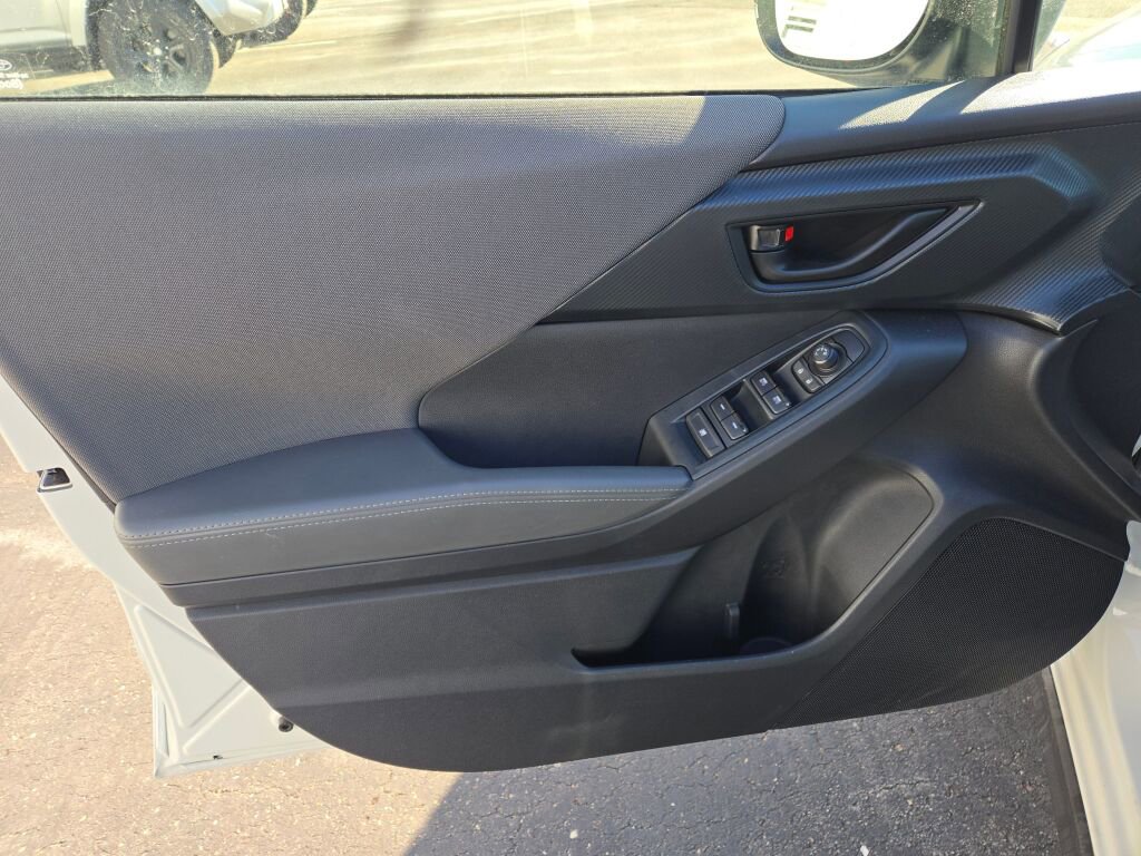 2024 SUBARU CROSSTREK - Image 17