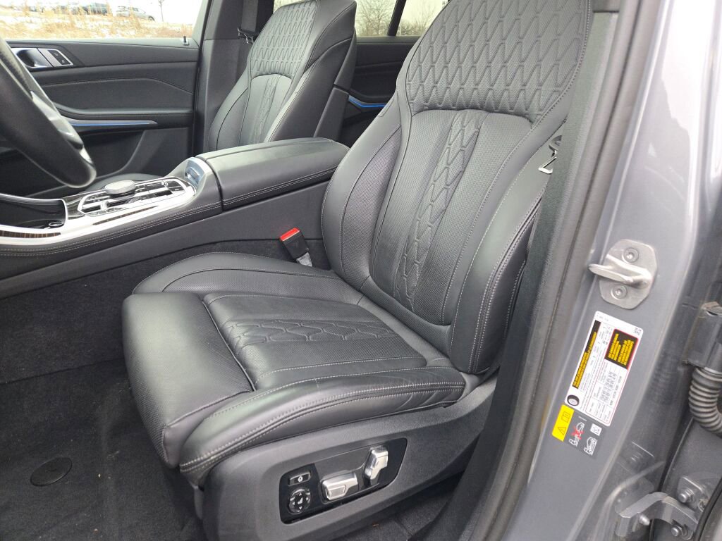 2025 BMW X5 - Image 22