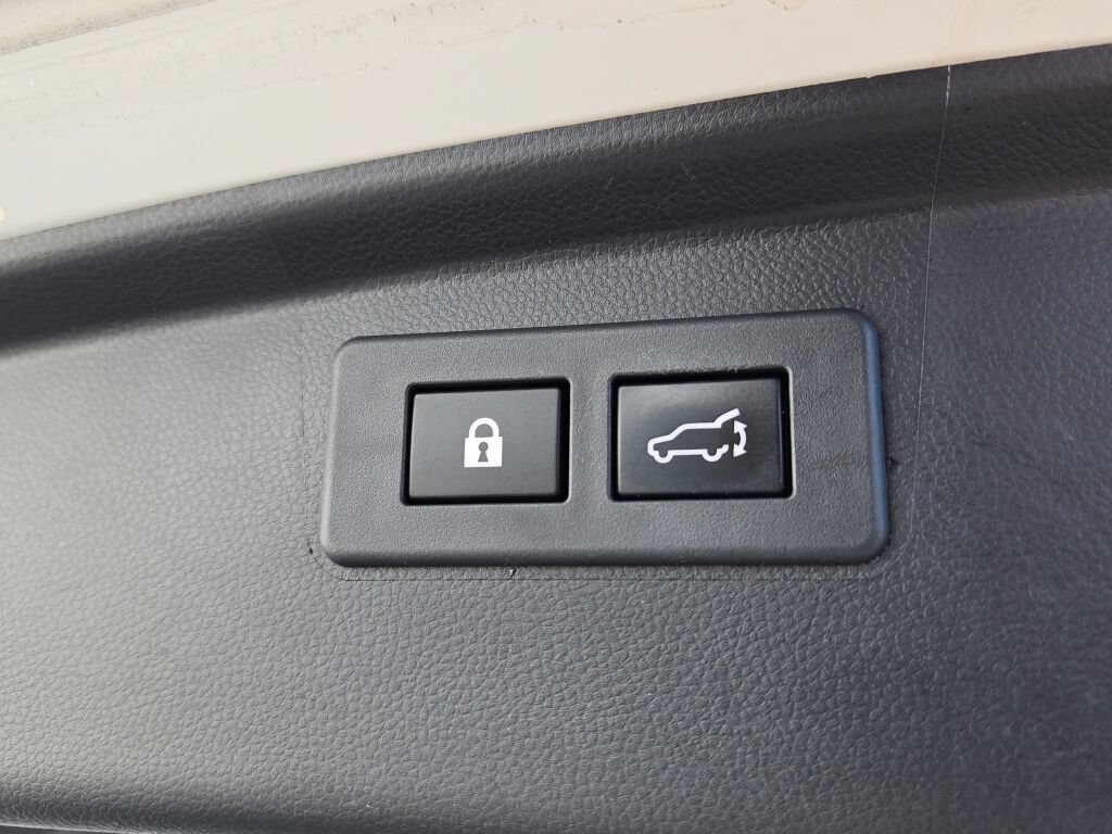 2020 Subaru Outback Limited - Photo 15