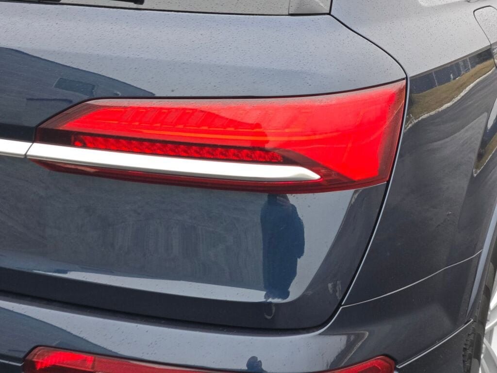 2025 AUDI Q7 - Image 12