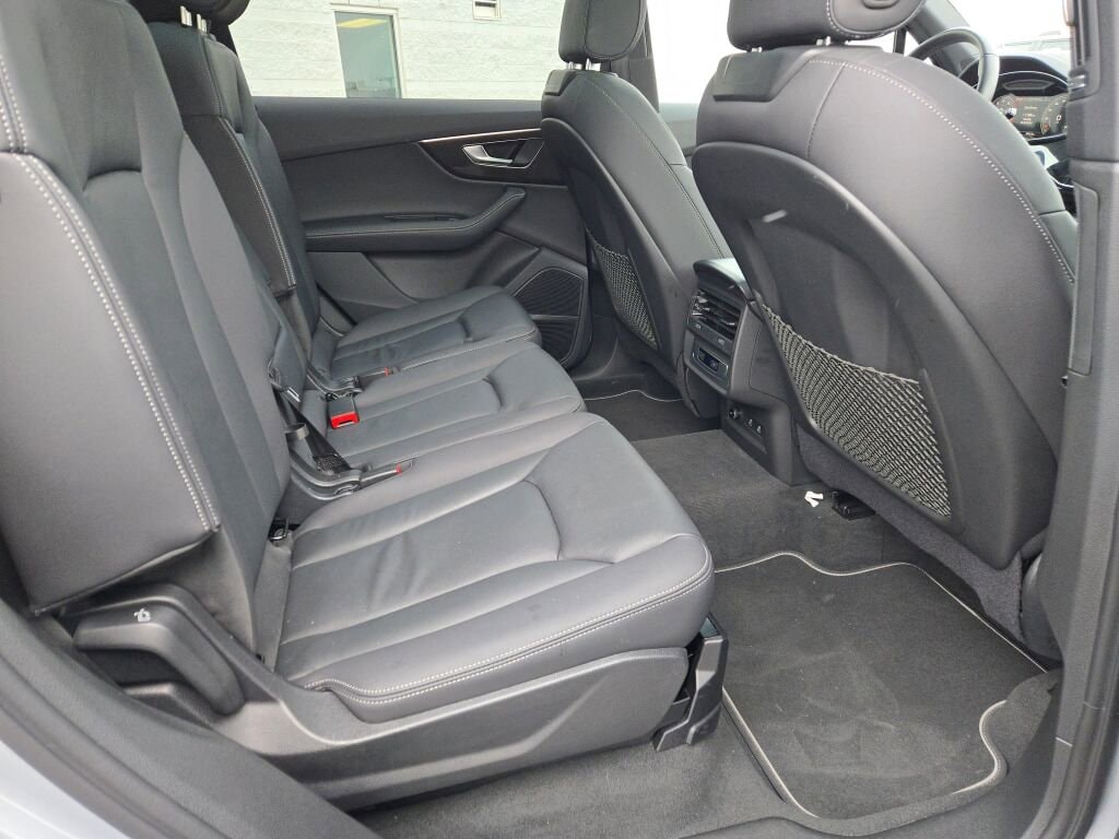 2025 AUDI Q7 - Image 9