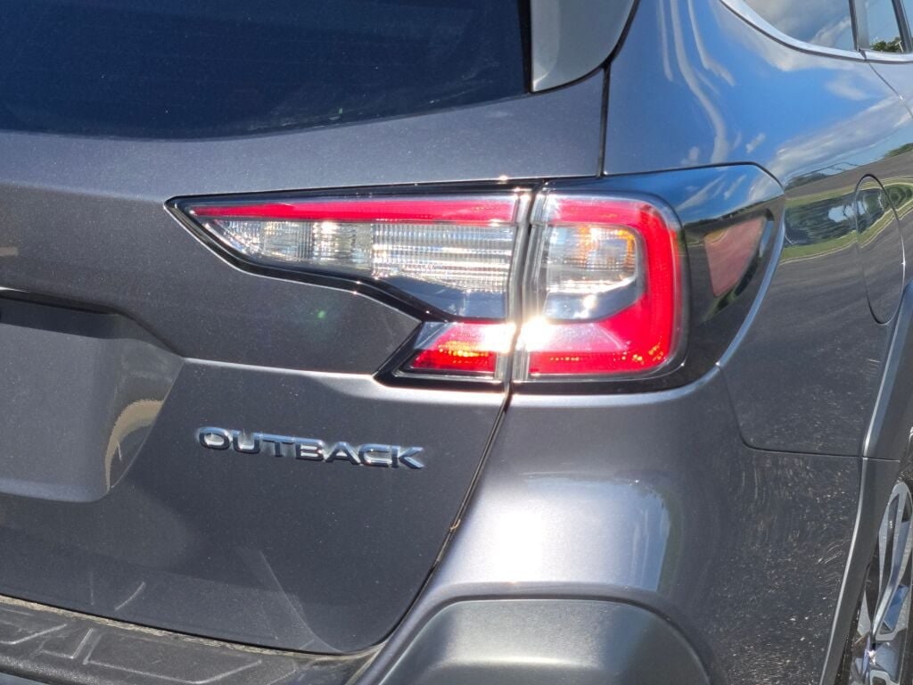 2024 Subaru Outback Limited - Photo 14