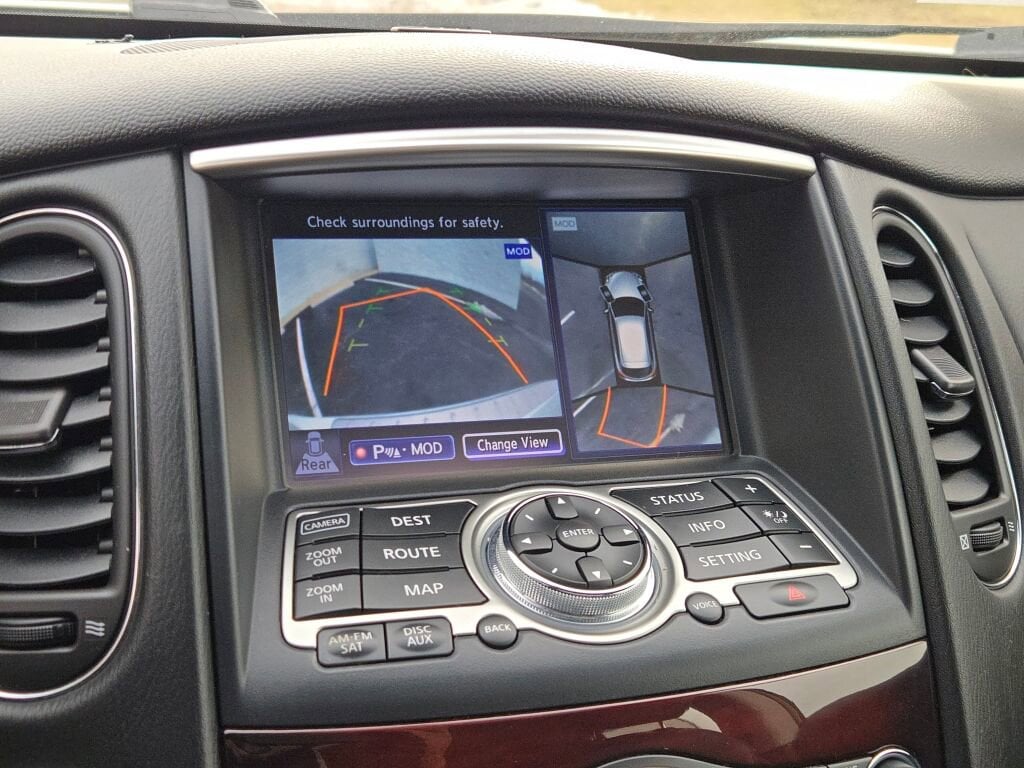 2017 INFINITI QX50 - Image 27