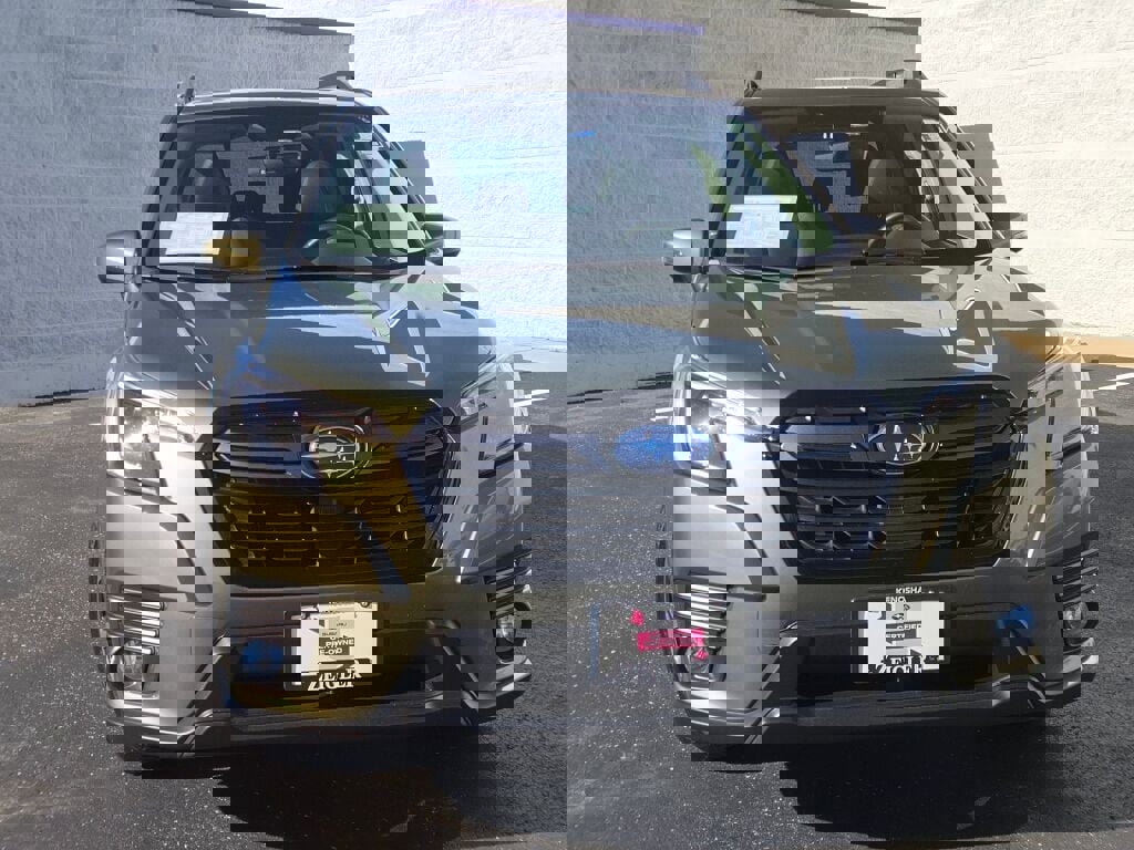 2023 Subaru Forester Limited photo 4