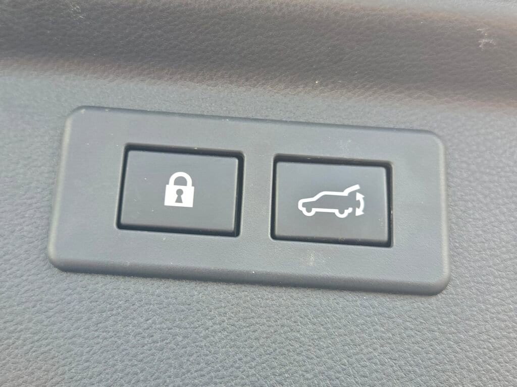 2021 SUBARU FORESTER - Image 18