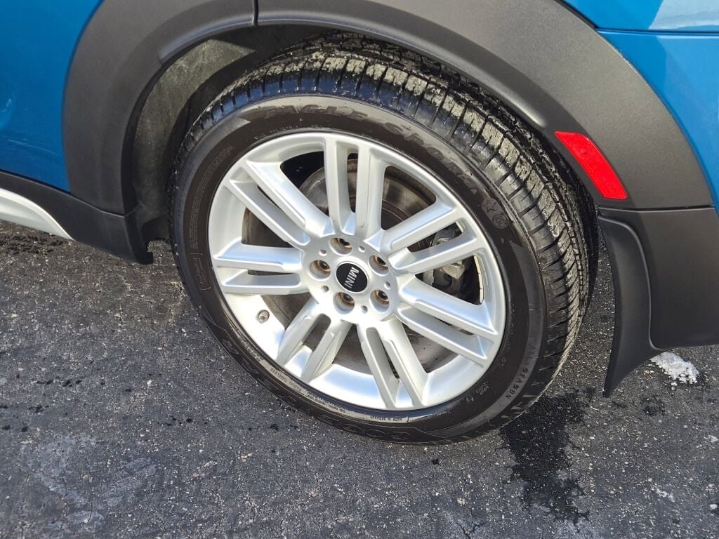 2019 MINI COUNTRYMAN - Image 14