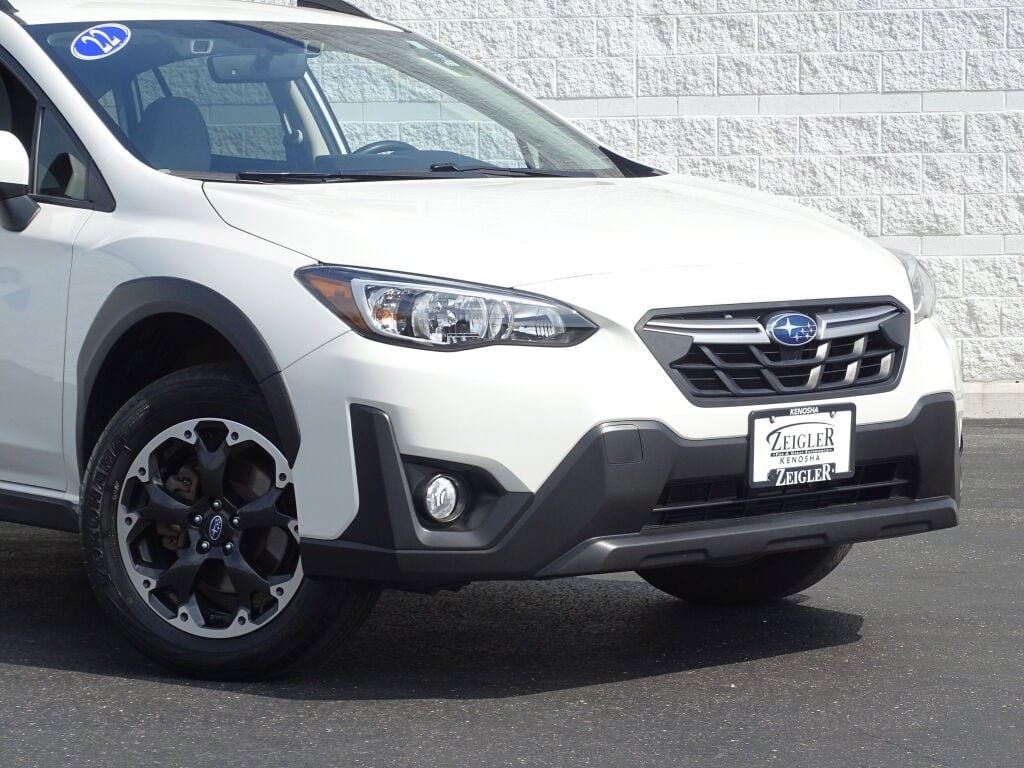 Certified 2022 Subaru Crosstrek Premium with VIN JF2GTAPC1NH228675 for sale in Kenosha, WI