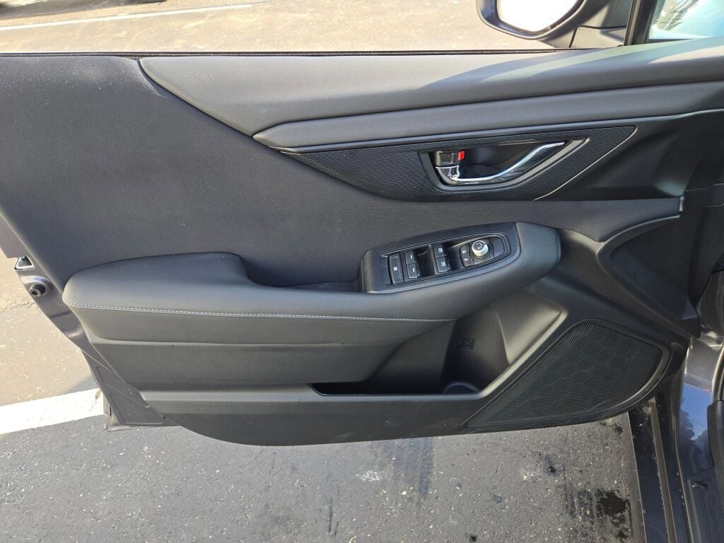 2025 SUBARU LEGACY - Image 17