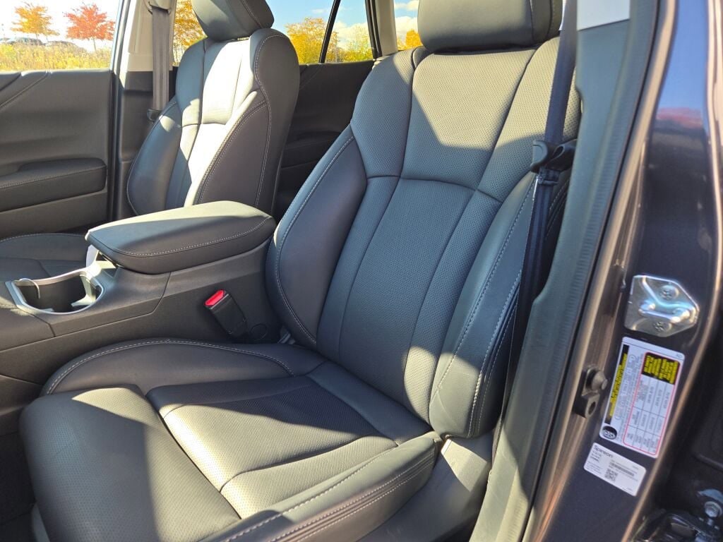 2025 SUBARU OUTBACK - Image 21