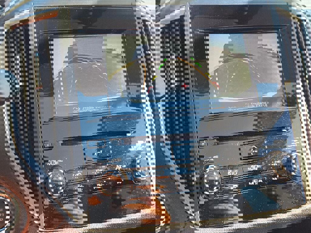 2023 SUBARU FORESTER - Image 28