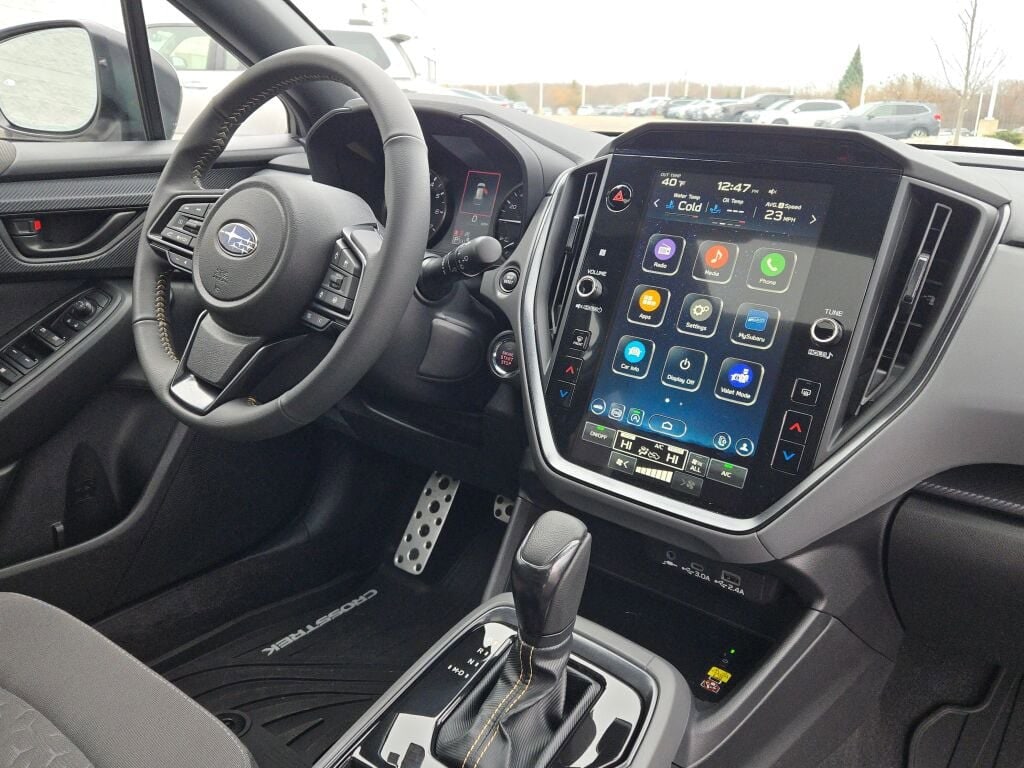 2025 SUBARU CROSSTREK - Image 8