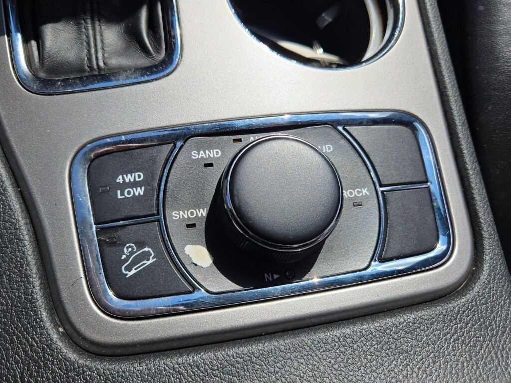 2020 JEEP GRAND CHEROKEE - Image 30