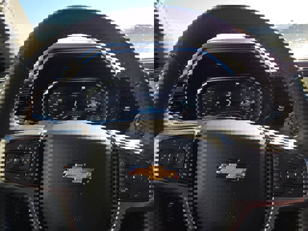 2023 CHEVROLET SILVERADO - Image 28