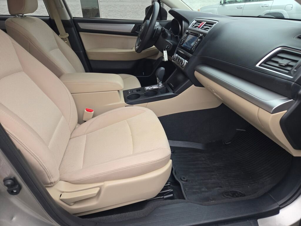 2019 SUBARU OUTBACK - Image 7