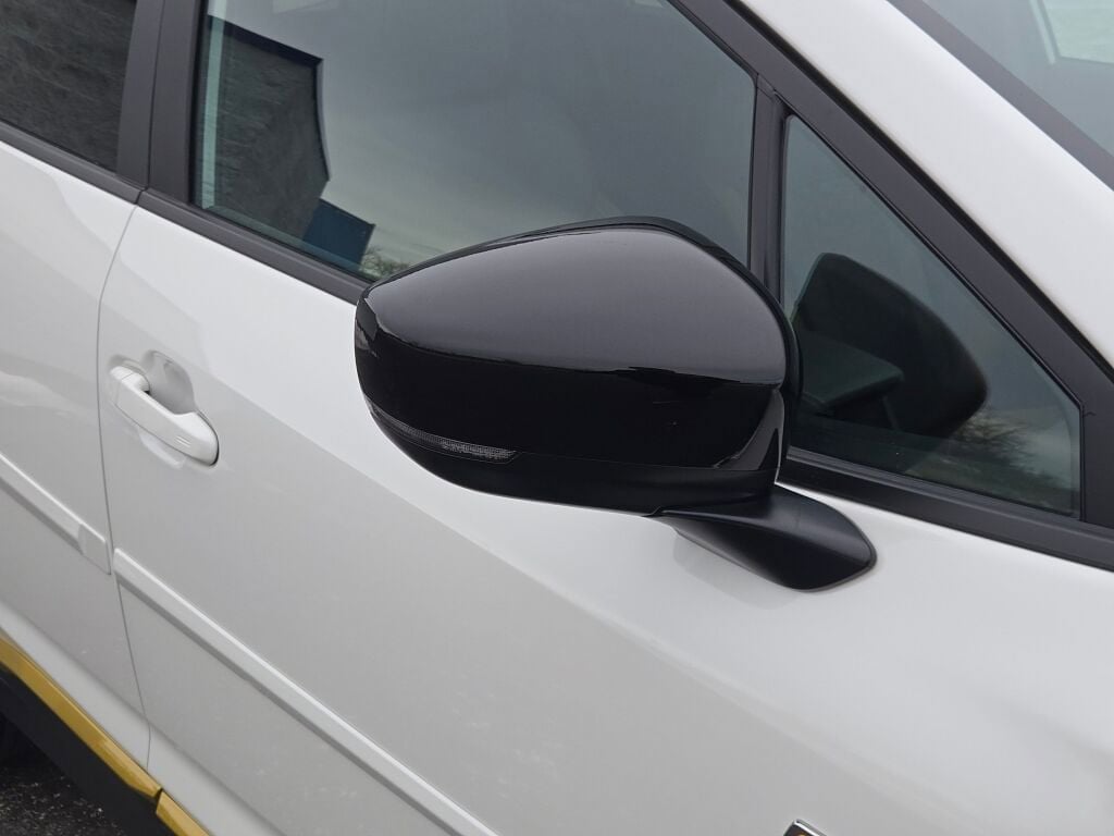 2025 SUBARU CROSSTREK - Image 5